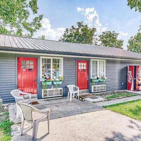 Lighthouse Kitchen Suites Near Auburn Waterloo I-69 Exit 334 Eksteriør billede